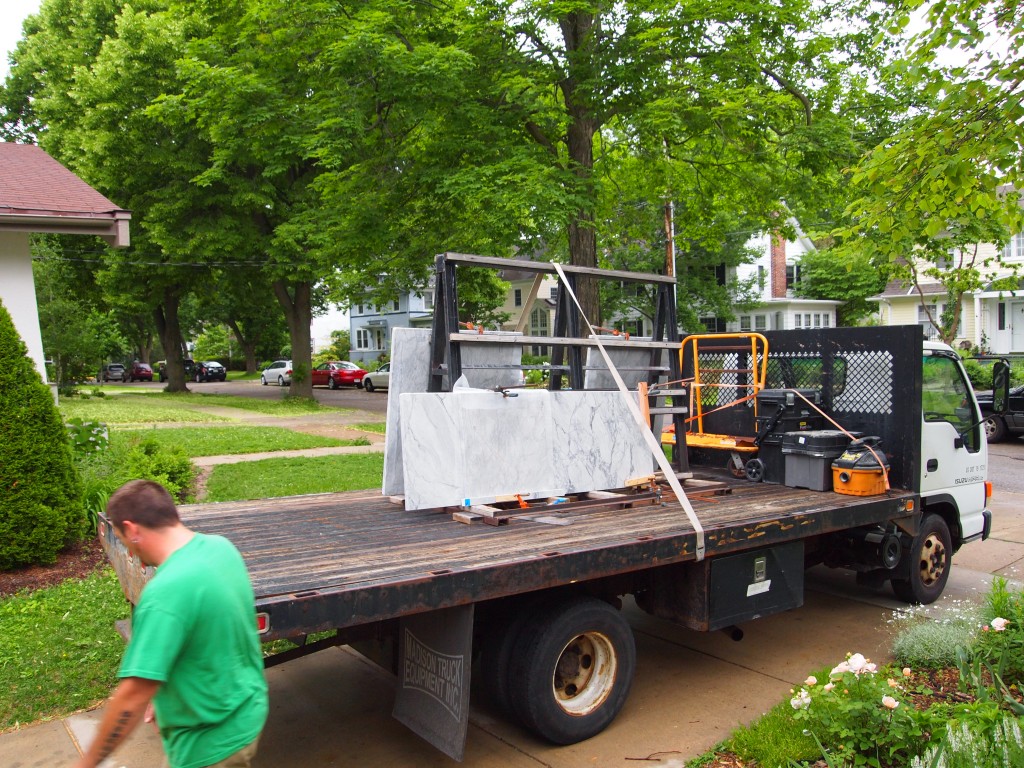 The counter tops arrive.